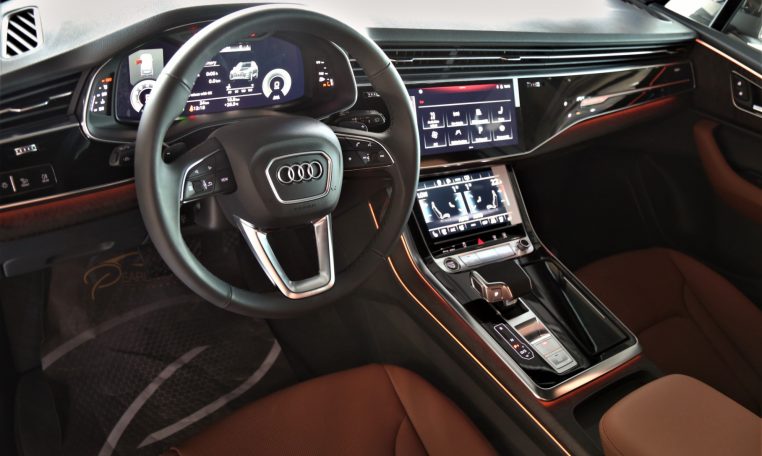 2021 AUDI Q7 S-LINE