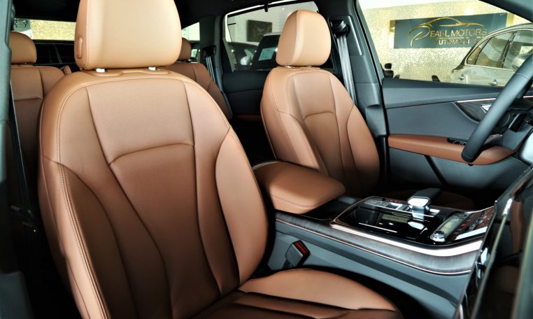 2021 AUDI Q7 S-LINE