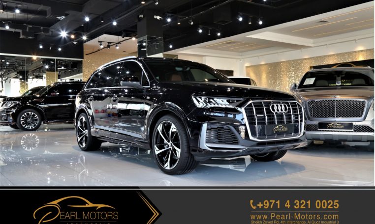 2021 AUDI Q7 S-LINE